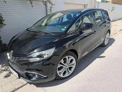 Schwarz Gebraucht 2018 Renault Scénic IV Experience Van / Kleinbus | 12.950 € (Fairer Preis)