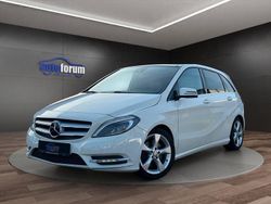 Weiß Gebraucht 2013 Mercedes B220 Van / Kleinbus | 18.490 € (Fairer Preis)