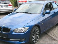 Blau Gebraucht 2011 BMW 320 Coupé | 9.999 € (Teuer)