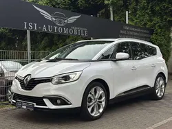 Weiß Gebraucht 2017 Renault Scénic IV Experience Van / Kleinbus | 11.790 € (Teuer)