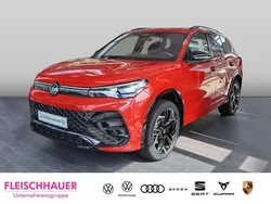 Persimmon red metallic Gebraucht 2024 VW Tiguan R-line SUV | 61.980 €