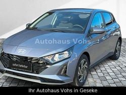 Grau Neu 2025 Hyundai i20 Limousine | 20.970 € (Guter Preis)