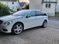 Weiß Gebraucht 2008 Mercedes R320 Van / Kleinbus | 8.900 €