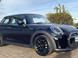 Midnight black metallic Gebraucht 2021 Mini ONE Kleinwagen | 15.890 € (Fairer Preis)