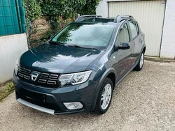 Grau Gebraucht 2020 Dacia Sandero Celebration Kleinwagen | 11.200 € (Guter Preis)