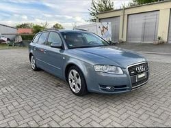 Blau Gebraucht 2007 Audi A4 S-Line Kombi | 1.950 € (Guter Preis)