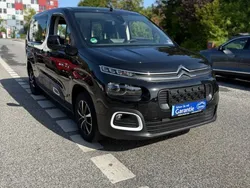 Schwarz Gebraucht 2021 Citroën Berlingo Feel Van / Kleinbus | 19.980 € (Etwas zu teuer)