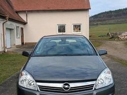 Grau Gebraucht 2009 Opel Astra Limousine | 2.800 € (Fairer Preis)