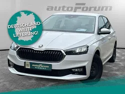 Candyweiss Gebraucht 2025 Skoda Fabia Selection Limousine | 17.770 € (Guter Preis)