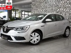 Andere Gebraucht 2016 Renault Mégane III Limousine | 11.790 €