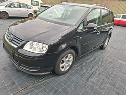 Schwarz Gebraucht 2004 VW Touran Van / Kleinbus | 1.800 € (Fairer Preis)