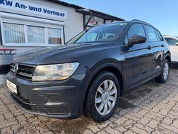 Grau Gebraucht 2017 VW Tiguan Trendline SUV | 12.999 € (Teuer)