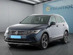 Blau Gebraucht 2023 VW Tiguan SUV | 31.349 € (Guter Preis)