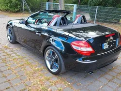 Schwarz Gebraucht 2004 Mercedes SLK200 Cabrio | 6.600 € (Fairer Preis)