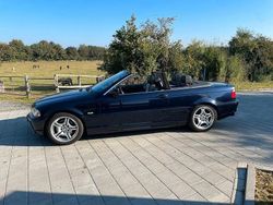 Blau Gebraucht 2002 BMW 330 Cabriolet Performance Cabrio | 6.500 €