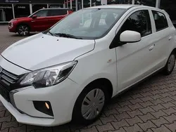 Weiß Gebraucht 2022 Mitsubishi Space Star Select | 11.690 € (Guter Preis)