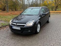 Schwarz Gebraucht 2004 Opel Astra Kombi | 2.600 €