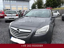 Grau Gebraucht 2009 Opel Insignia Edition Kombi | 1.950 €