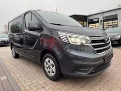 Grau Gebraucht 2024 Renault Trafic Van / Kleinbus | 34.990 € (Guter Preis)