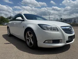Weiß Gebraucht 2013 Opel Insignia OPC Kombi | 2.200 € (Superpreis)