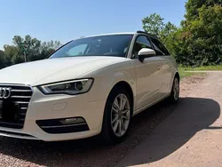 Weiß Gebraucht 2013 Audi A3 Sportback Ambition Limousine | 11.300 € (Fairer Preis)