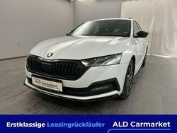 Weiß Gebraucht 2022 Skoda Octavia SportLine Kombi | 23.480 € (Etwas zu teuer)