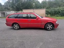 Rot Gebraucht 1998 Mercedes C180 Kombi | 1.599 € (Guter Preis)
