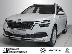 Moonweiß perleffekt (metallic) Gebraucht 2024 Skoda Kamiq Tour SUV | 25.488 € (Etwas zu teuer)