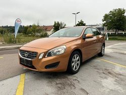 Orange Gebraucht 2011 Volvo V60 Kinetic Kombi | 4.700 € (Guter Preis)