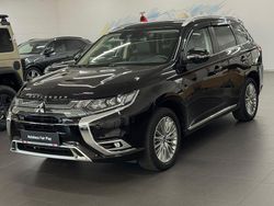 Schwarz Gebraucht 2021 Mitsubishi Outlander P-HEV SUV | 22.690 € (Fairer Preis)