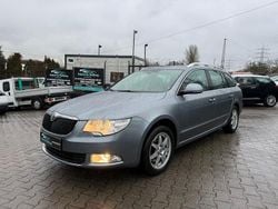Grau Gebraucht 2011 Skoda Superb Ambition Kombi | 6.000 € (Superpreis)