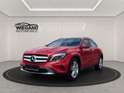 Rot Gebraucht 2014 Mercedes GLA200 Urban SUV | 14.990 € (Fairer Preis)
