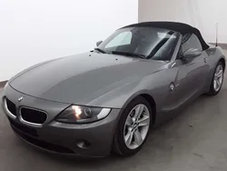 Sterlinggrau metallic (metallic) Gebraucht 2005 BMW Z4 Sport Line Cabrio | 12.900 € (Etwas zu teuer)