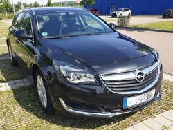 Schwarz Gebraucht 2016 Opel Insignia Country Tourer Kombi | 7.300 €