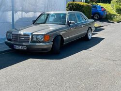 Grau Gebraucht 1985 Mercedes 500 SE Limousine | 17.000 €