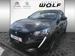 Schwarz Gebraucht 2021 Peugeot e-208 Allure Kleinwagen | 18.900 € (Teuer)