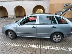 Silber Gebraucht 2003 Skoda Fabia Kombi | 2.999 €