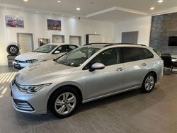 Silber Gebraucht 2021 VW Golf VIII Kombi | 15.985 € (Guter Preis)