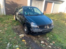 Gebraucht 2003 Renault Clio II Kleinwagen | 300 € (Superpreis)