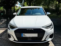 Weiß Gebraucht 2022 Audi A3 Sportback e-tron Comfort Limousine | 25.500 € (Etwas zu teuer)