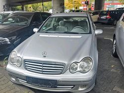 Silber Gebraucht 2004 Mercedes C180 Limousine | 950 € (Superpreis)