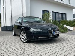 Schwarz Gebraucht 2008 Alfa Romeo 147 Kleinwagen | 2.000 € (Fairer Preis)