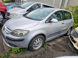 Reflexsilber metallic Gebraucht 2005 VW Golf IV Trendline Kleinwagen | 3.700 € (Fairer Preis)