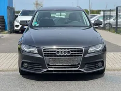 Grau Gebraucht 2011 Audi A4 Attraction Kombi | 6.990 € (Fairer Preis)