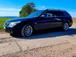 Blau Gebraucht 2007 BMW 530 Kombi | 4.500 € (Fairer Preis)