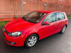 Rot Gebraucht 2009 VW Golf VI Comfortline Limousine | 3.750 € (Etwas zu teuer)