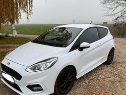 Weiß Gebraucht 2020 Ford Fiesta ST-Line Kleinwagen | 11.200 € (Fairer Preis)