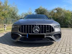 Grau Gebraucht 2020 Mercedes CLA45 AMG Kombi | 33.000 € (Etwas zu teuer)