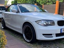 Weiß Gebraucht 2010 BMW 118 Cabriolet Cabrio | 7.900 € (Superpreis)