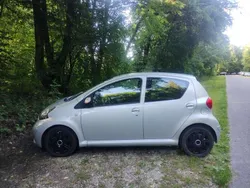 Silber Gebraucht 2006 Toyota Aygo Cool Kleinwagen | 1.790 € (Guter Preis)